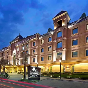 Doubletree By Hilton - Al Muroj Business Gate Hotel